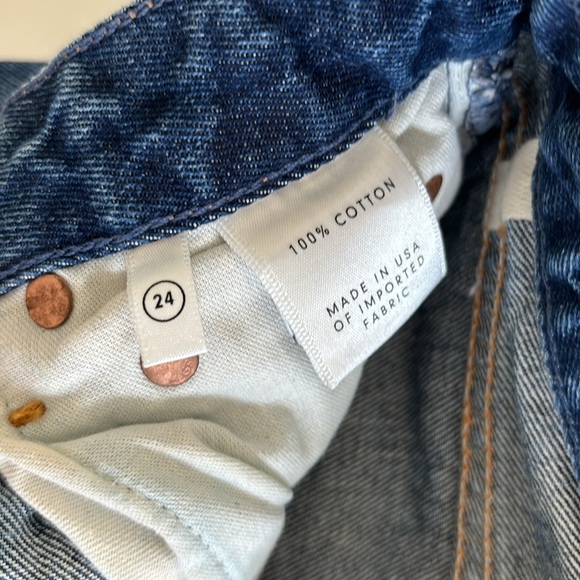 New GRLFRND Cindy Cut Off Distressed Jean Short in All Shook Up Size 24 - Picture 6 of 9